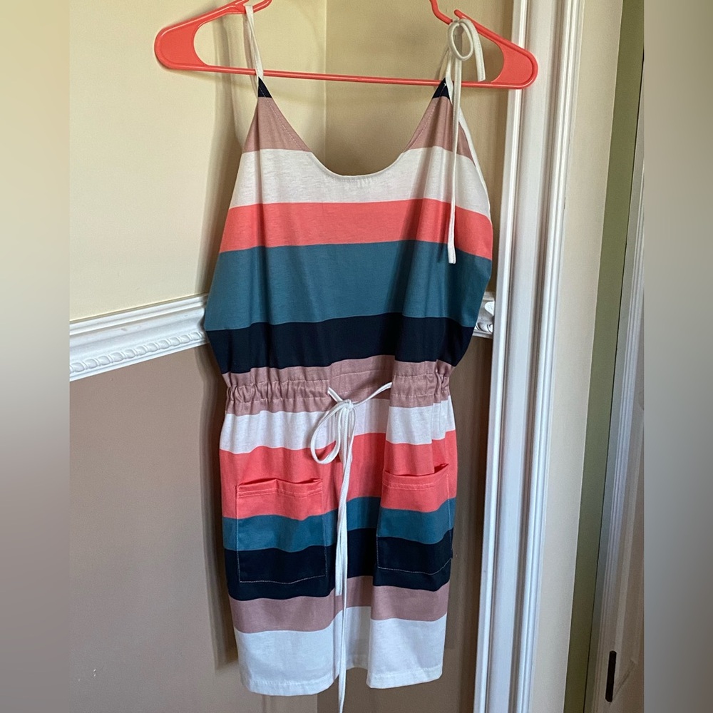 Non Branded adorable dress jumper.